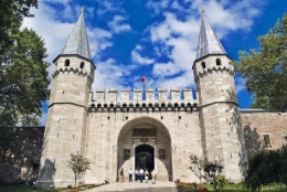 topkapi-palace-topkapi-museum-and-blue-mosque-tour